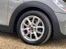 MINI Hatch Cooper - U2310
