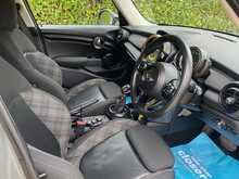 MINI Hatch Cooper - U2310
