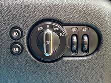 MINI Hatch One Classic - U2312