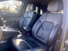 Porsche Macan T V6 S - U2313