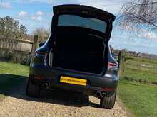 Porsche Macan T V6 S - U2313