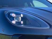 Porsche Macan T V6 S - U2313