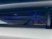 MINI Hatch Cooper Exclusive - U2314