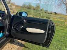 MINI Hatch Cooper Exclusive - U2314