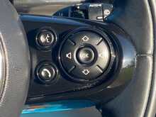 MINI Hatch Cooper Exclusive - U2314