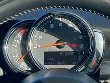 MINI Hatch Cooper Exclusive - U2314