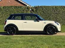 MINI Hatch Cooper - U2324