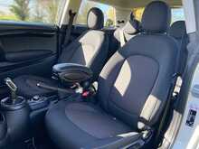 MINI Hatch Cooper - U2324