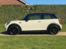 MINI Hatch Cooper - U2324