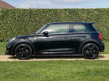 MINI Hatch Cooper Sport - U2331