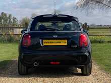 MINI Hatch Cooper Sport - U2331