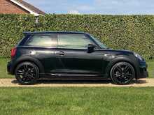 MINI Hatch Cooper Sport - U2331