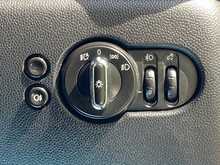 MINI Hatch John Cooper Works - U2338