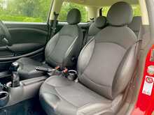 MINI Hatch Cooper D - U2340