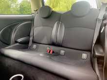 MINI Hatch Cooper D - U2340