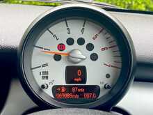 MINI Hatch Cooper D - U2340