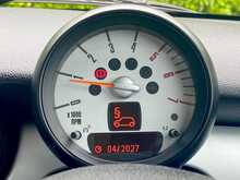 MINI Hatch Cooper D - U2340