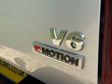 Volkswagen Amarok TDI V6 Highline - U2345