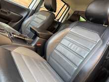 Volkswagen Amarok TDI V6 Highline - U2345