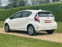 Toyota Aqua  - U2353