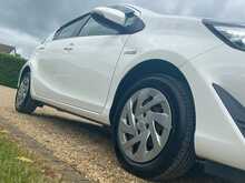 Toyota Aqua  - U2353