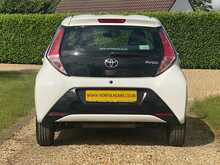 Toyota AYGO VVT-i x-pression - U2356