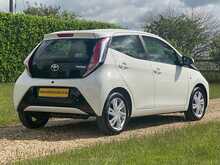 Toyota AYGO VVT-i x-pression - U2356