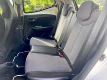 Toyota AYGO VVT-i x-pression - U2356