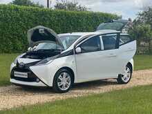 Toyota AYGO VVT-i x-pression - U2356
