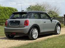 MINI Hatch Cooper - U2357