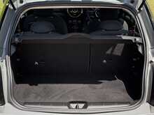 MINI Hatch Cooper - U2357