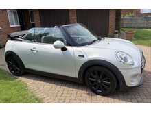 MINI Convertible Cooper - U2383