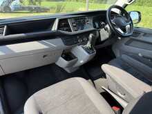 Volkswagen Transporter Shuttle TDI SE - U2392