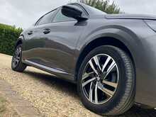 Peugeot 208 BlueHDi Allure Premium - U2424