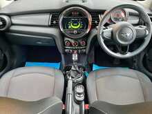 Mini Hatch Cooper - U2442