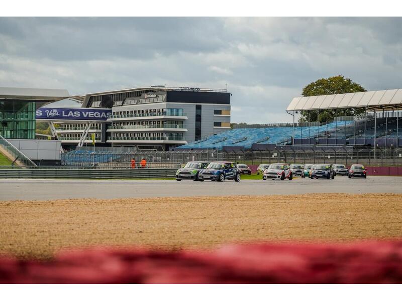 Mini Mini Cooper S Hatchback 1.6 Manual Petrol