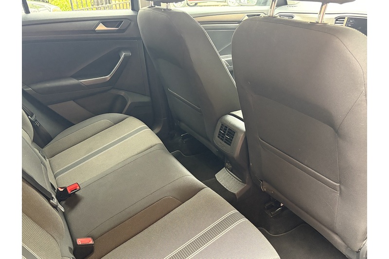 Volkswagen 1.5 TSI GPF EVO Design SUV 5dr Petrol DSG Euro 6 (s/s) (150 ps)