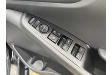 Hyundai 1.6 h-GD GPFi 8.9kWh Premium SE Hatchback 5dr Petrol Plug-in Hybrid DCT Euro 6 (s/s) (141 ps)