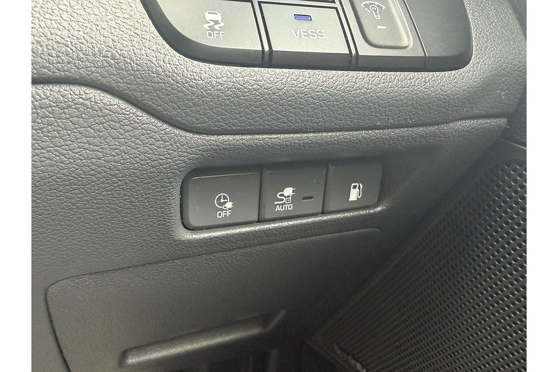 Hyundai 1.6 h-GD GPFi 8.9kWh Premium SE Hatchback 5dr Petrol Plug-in Hybrid DCT Euro 6 (s/s) (141 ps)