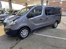 Renault Trafic dCi ENERGY 27 Business Wheelchair Access Vehicle