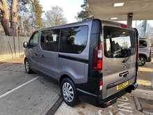 Renault Trafic dCi ENERGY 27 Business Wheelchair Access Vehicle