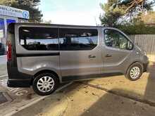 Renault Trafic dCi ENERGY 27 Business Wheelchair Access Vehicle