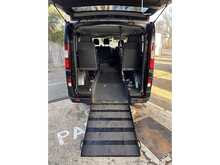 Renault Trafic dCi ENERGY 27 Business Wheelchair Access Vehicle