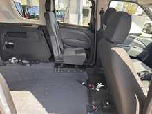 FIAT DOBLO- 3 seats plus Wheelchair
