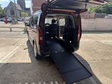 Peugeot Rifter BlueHDi Allure Wheelchair Access Vehicle