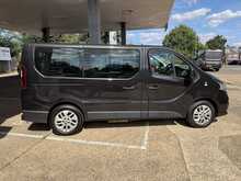 Renault Trafic dCi 27 Sport 4 Seat + Wheelchair/Scooter