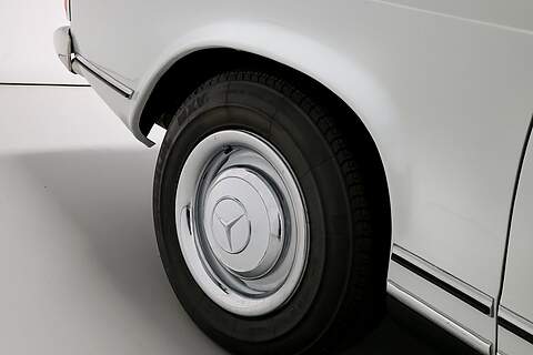 Mercedes-Benz Roadster 2.3 2dr Roadster Automatic Petrol