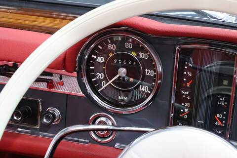 Mercedes-Benz 230 SL W113 2.3 2dr Roadster MANUAL PETROL