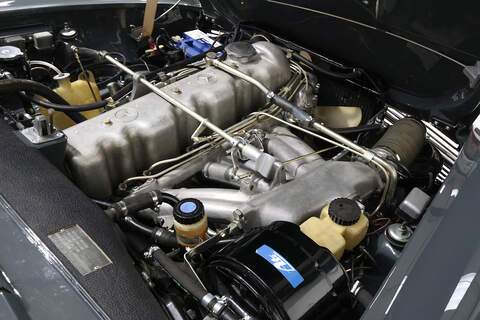 Mercedes-Benz 230 SL W113 2.3 2dr Roadster MANUAL PETROL