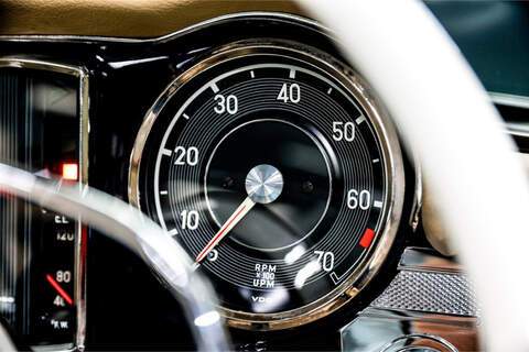 Mercedes-Benz W113 2.8 2dr Convertible 6-Speed Manual Petrol